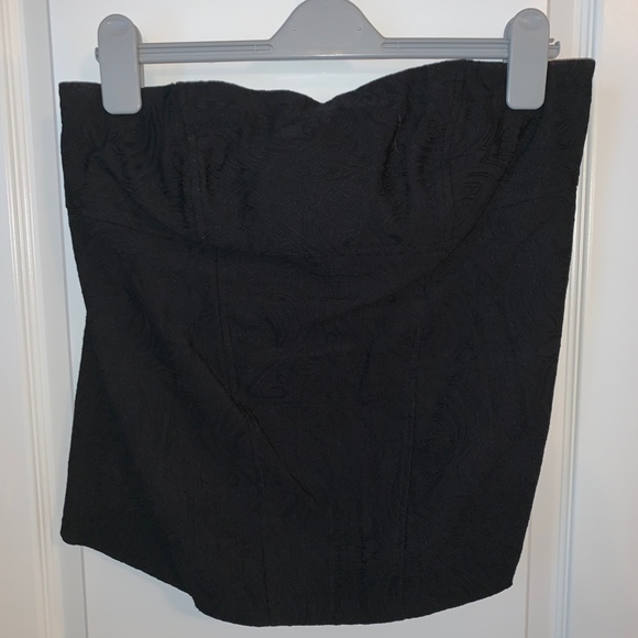 Maternity formal wear - Picture 2 of 8